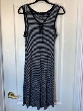 Guilty Black & White Striped Lace-Up Sleeveless Midi Dress Size Large Casual Sum